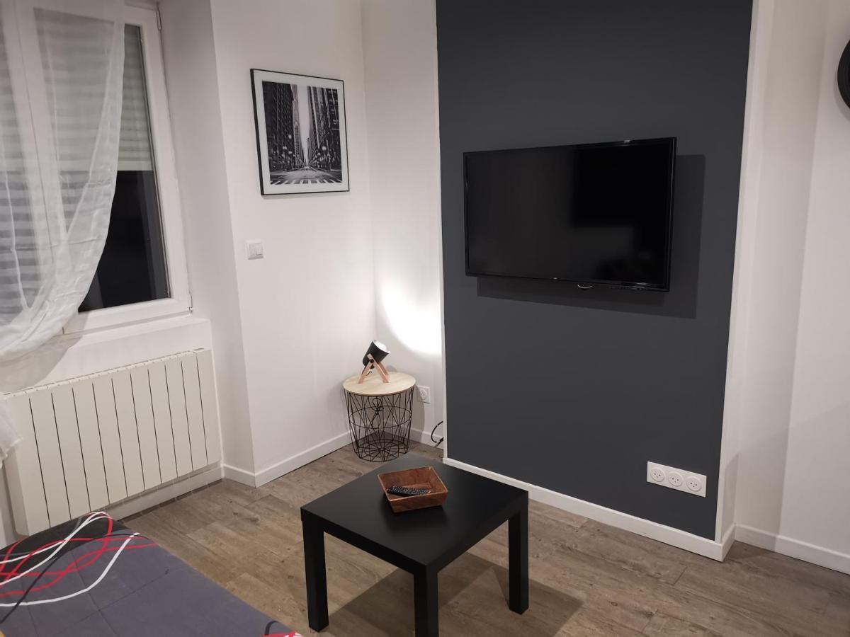 Studio Cosy Au Pied Du Metro Flachet Villeurbanne Exterior foto